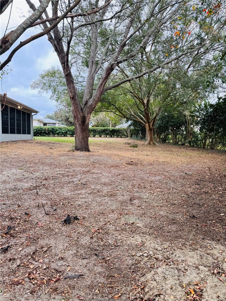 Image 35 of 46 For 6184 100th Loop