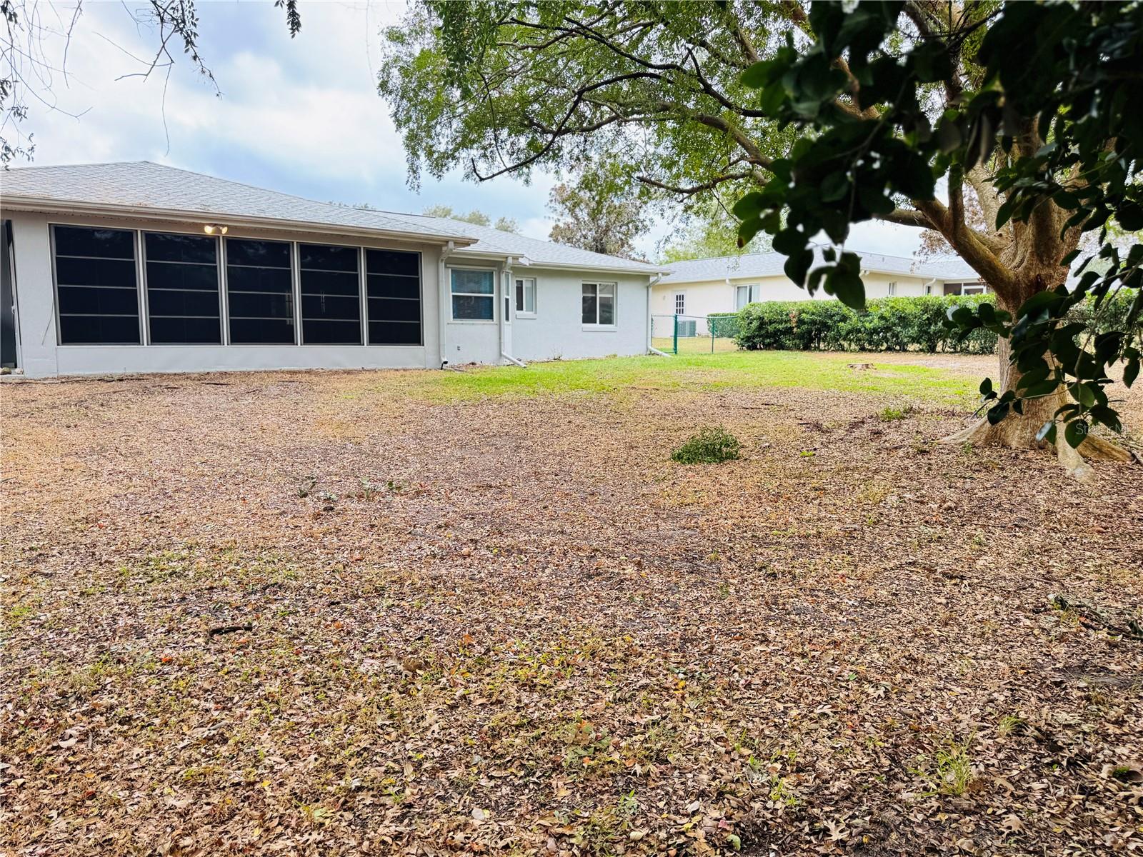 Image 37 of 46 For 6184 100th Loop