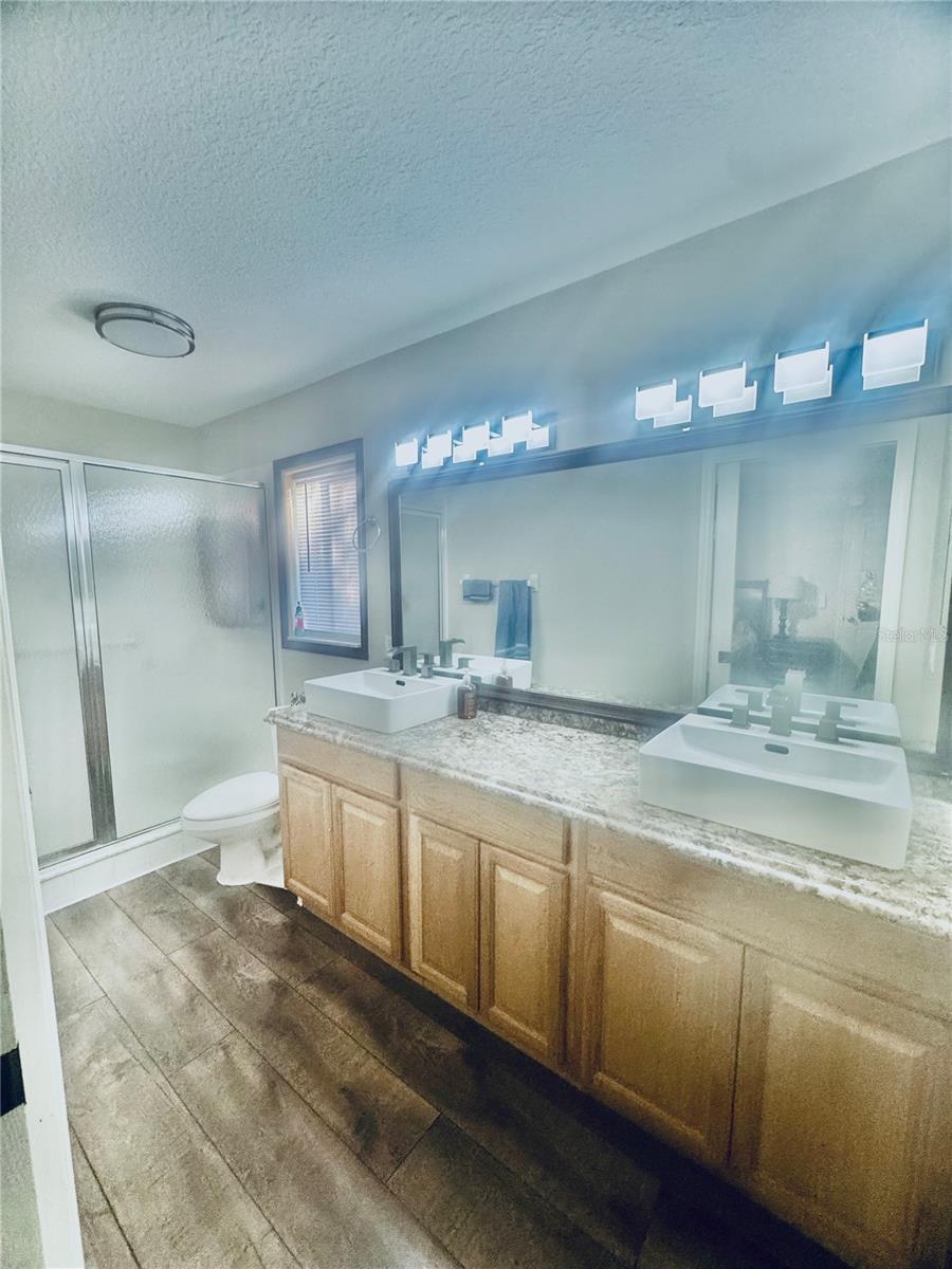 Image 8 of 46 For 6184 100th Loop