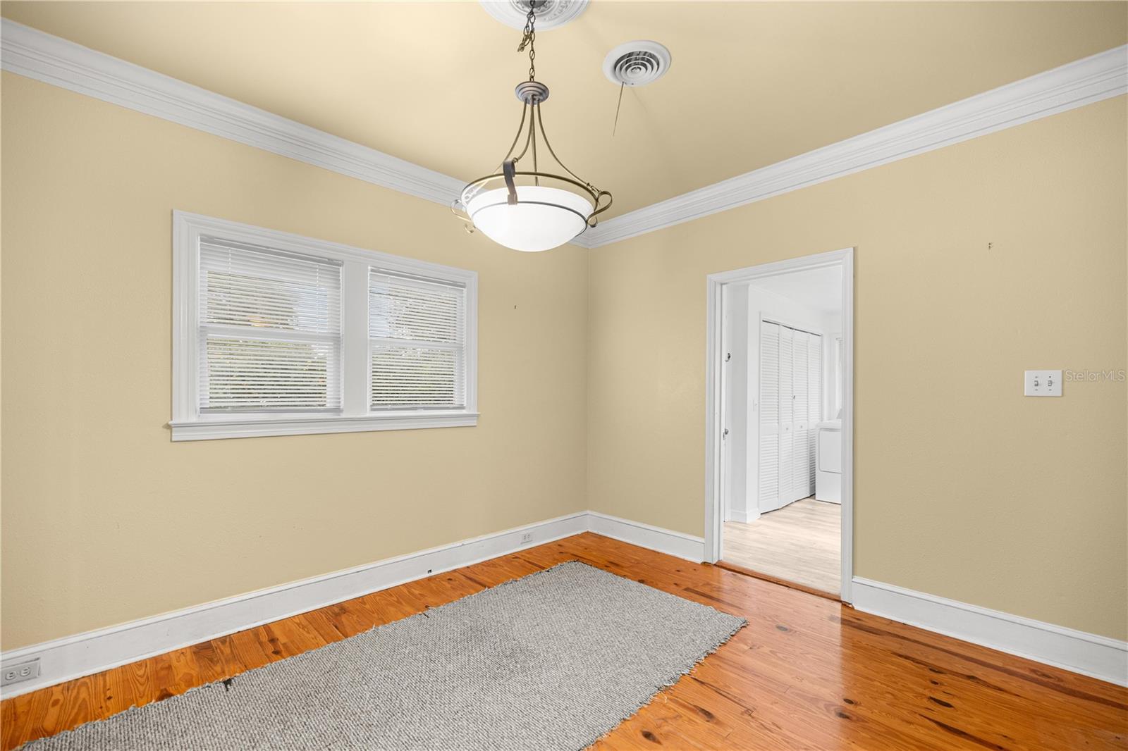 Image 14 of 51 For 5915 Avenue F