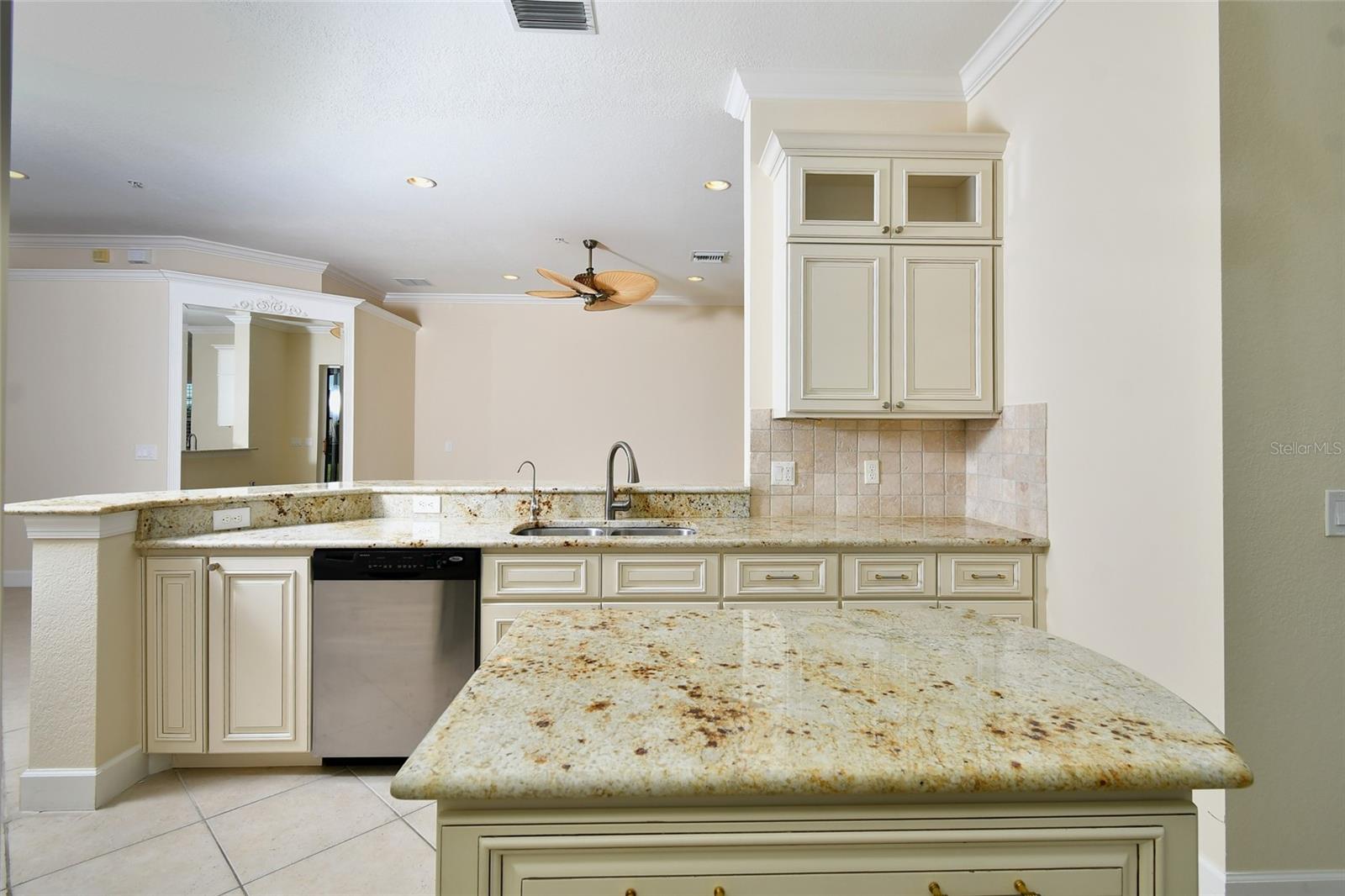 Image 31 of 55 For 8051 Players Cove Drive 202