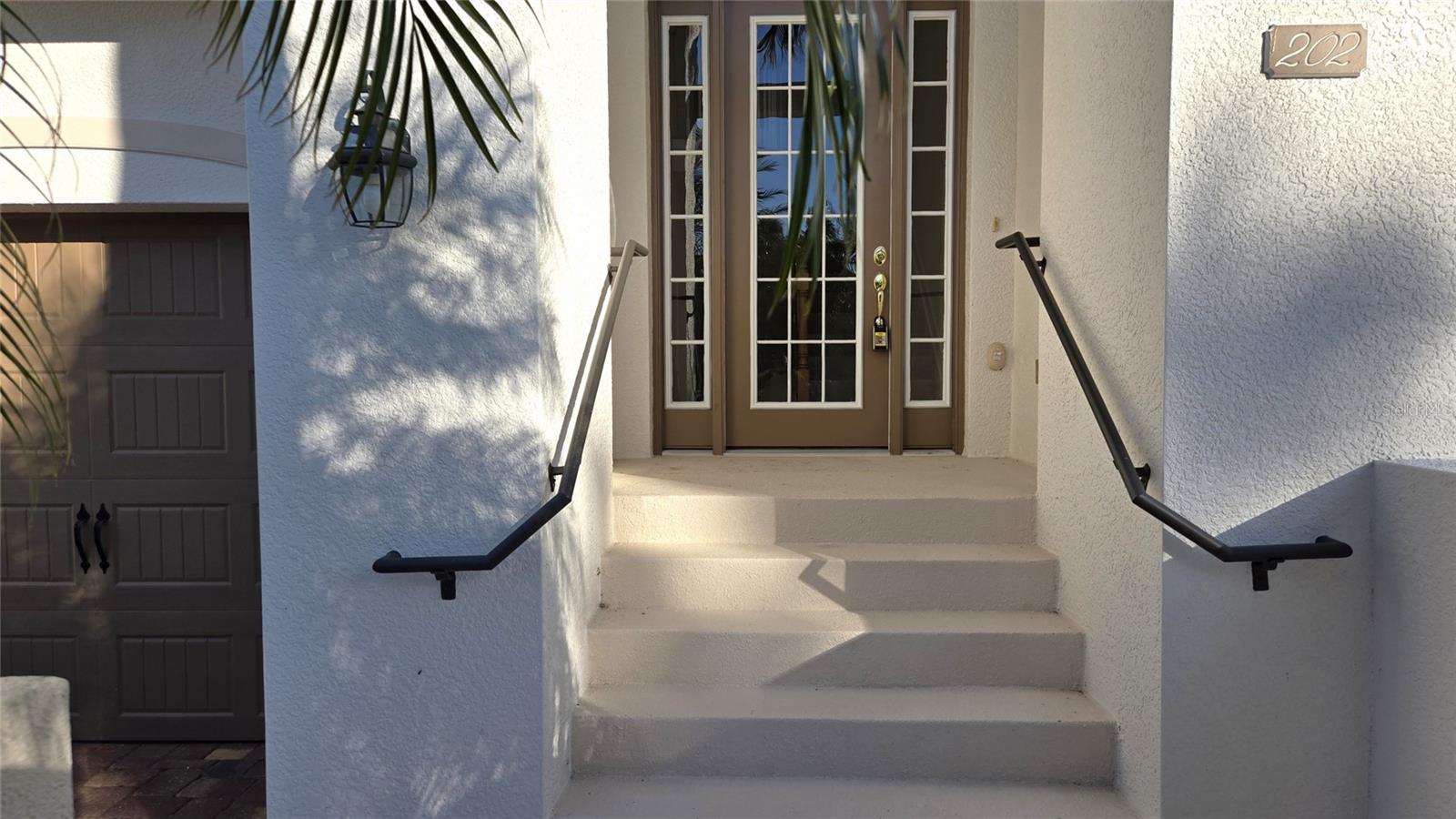 Image 5 of 55 For 8051 Players Cove Drive 202