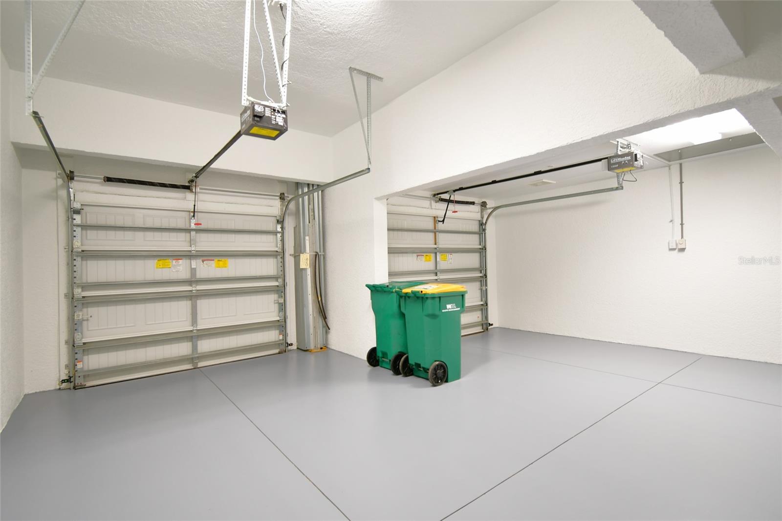 Image 7 of 55 For 8051 Players Cove Drive 202