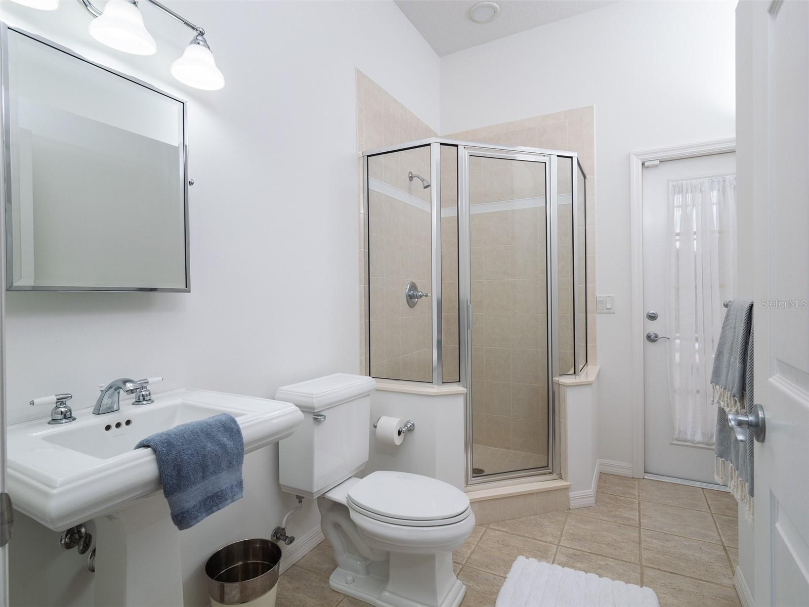 Image 21 of 40 For 14335 Us Highway 441