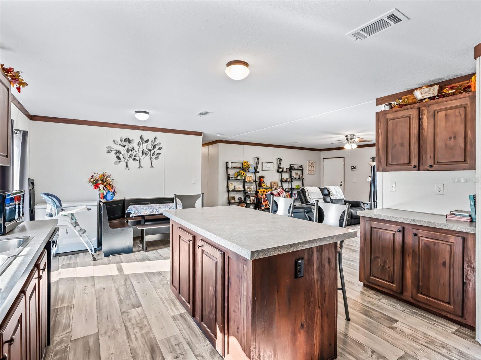 Image 11 of 38 For 16610 53rd Place