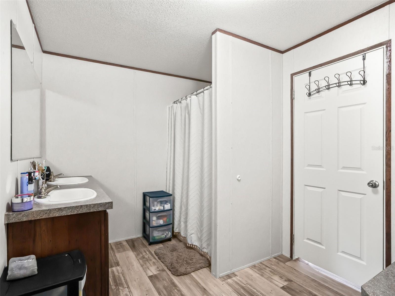 Image 14 of 38 For 16610 53rd Place