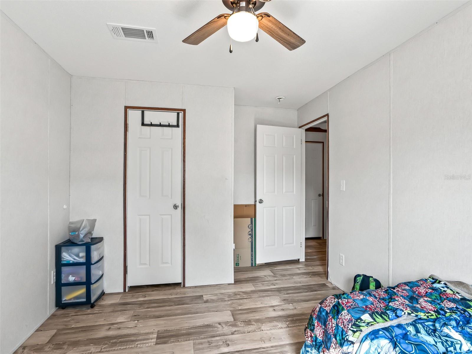 Image 20 of 38 For 16610 53rd Place