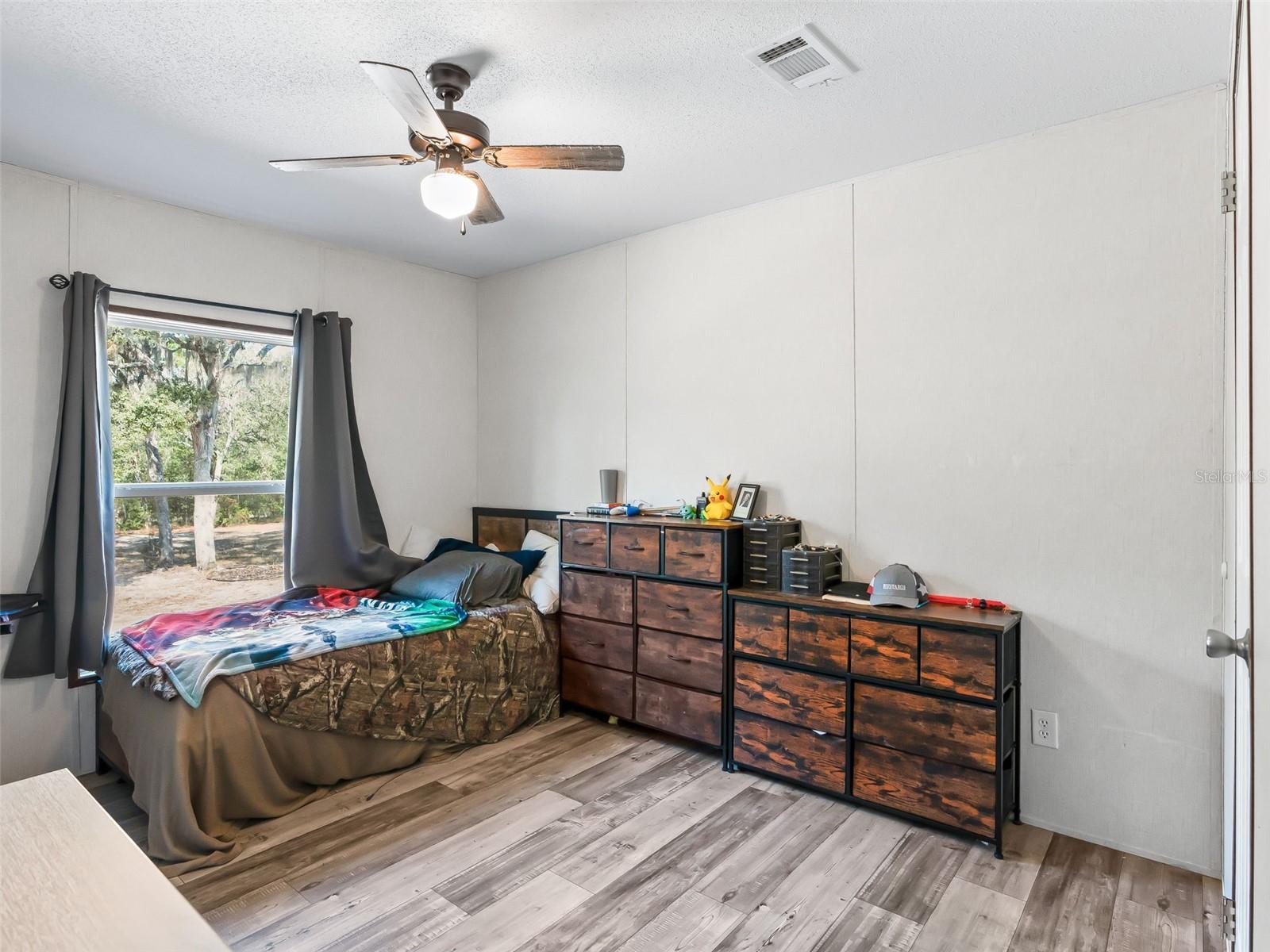 Image 23 of 38 For 16610 53rd Place