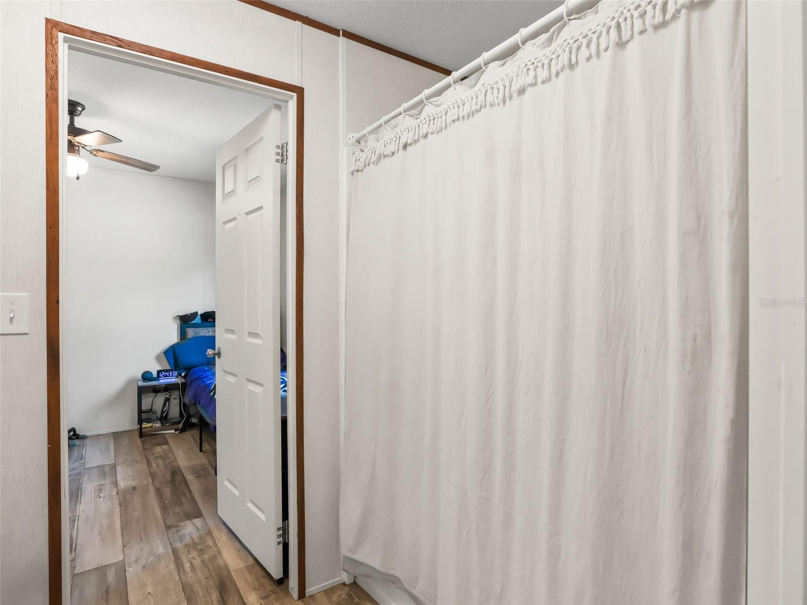 Image 25 of 38 For 16610 53rd Place