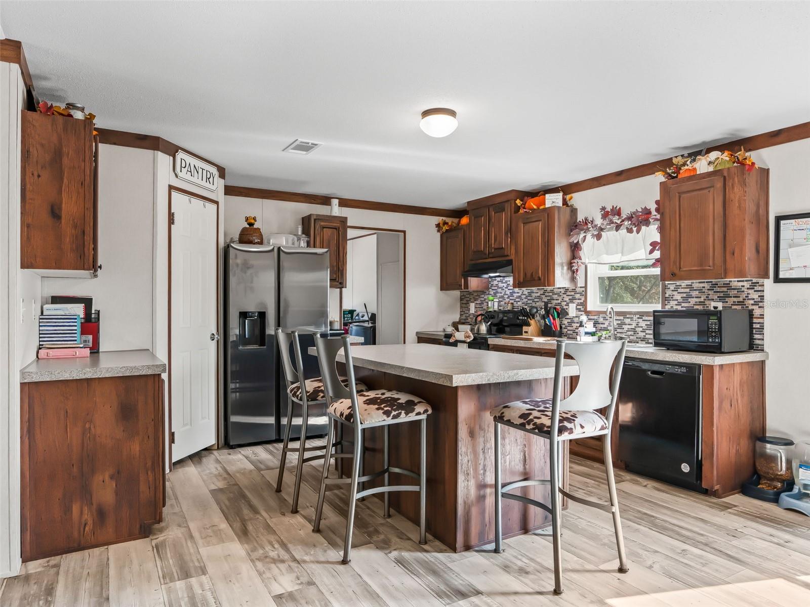 Image 7 of 38 For 16610 53rd Place