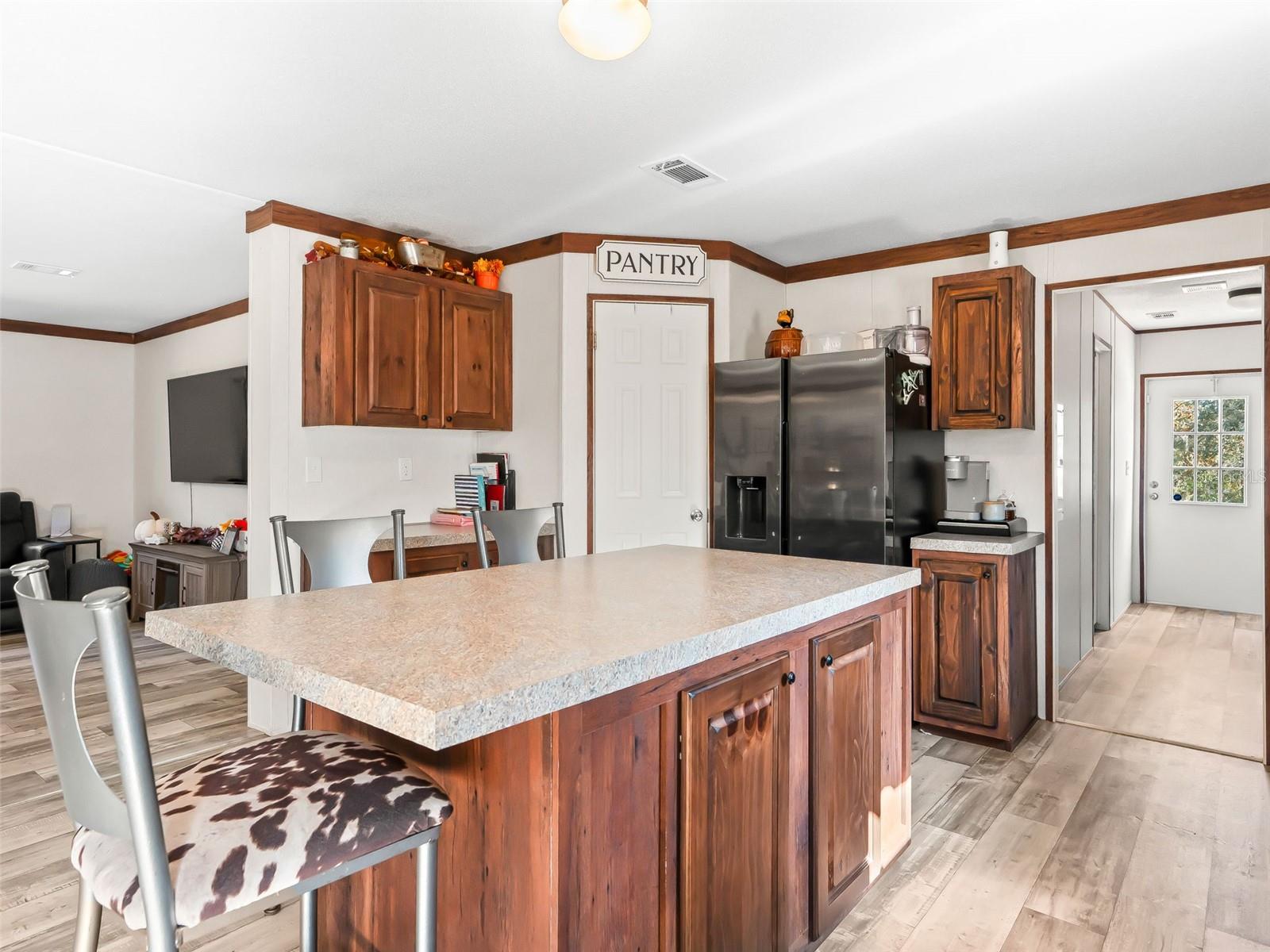 Image 9 of 38 For 16610 53rd Place