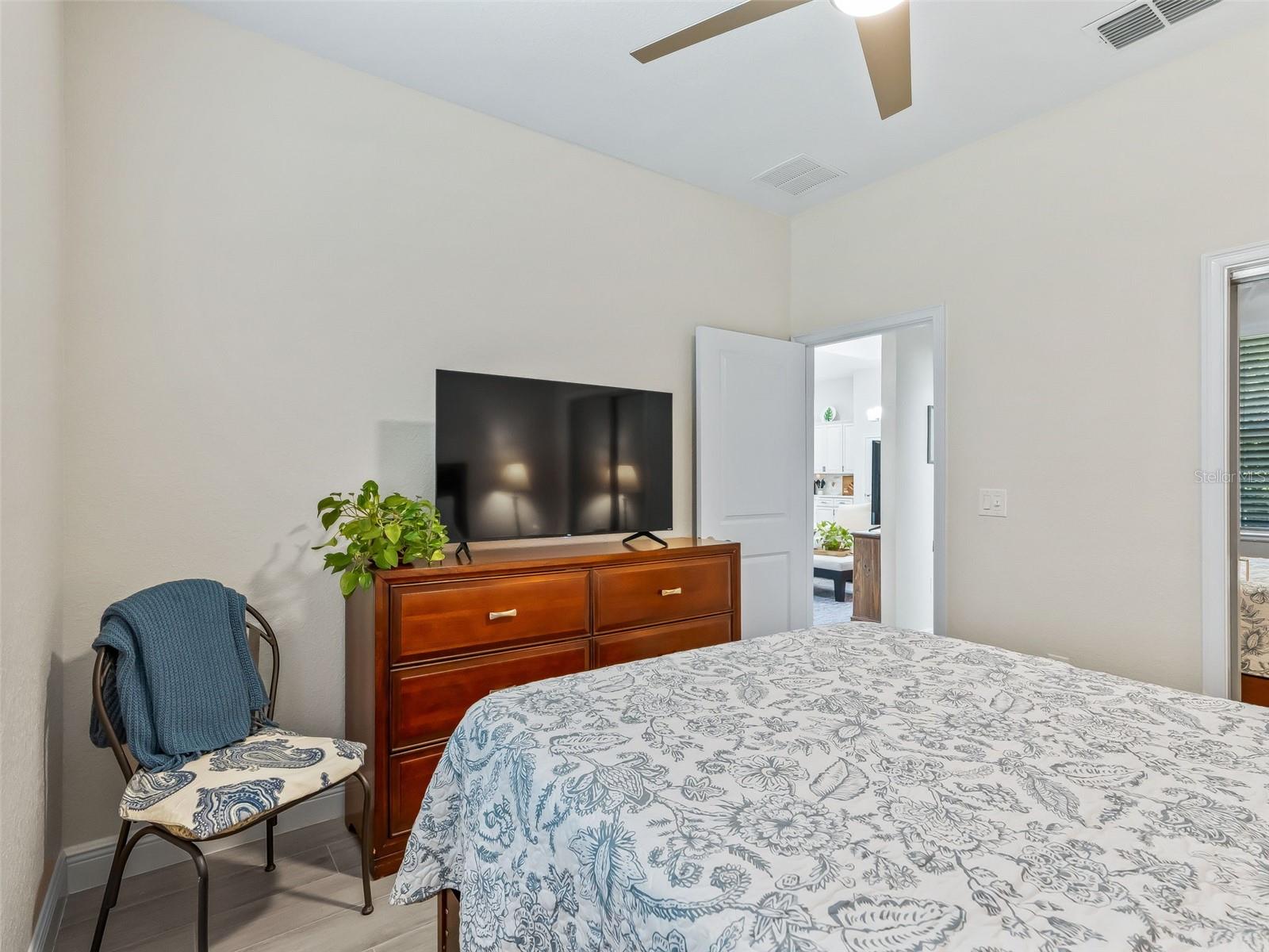 Image 33 of 54 For 4791 125th Loop