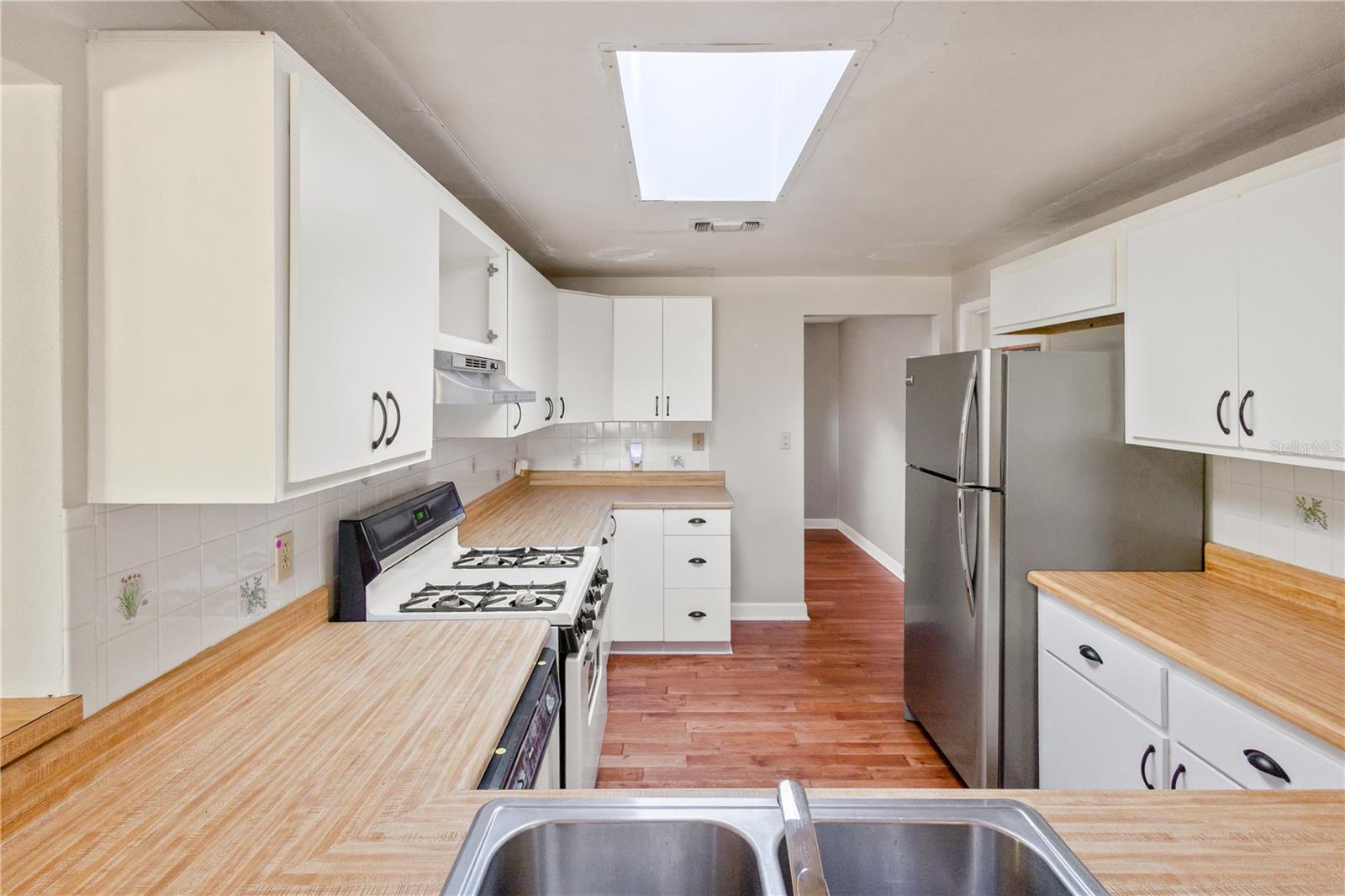 Image 13 of 39 For 630 Country Club Drive