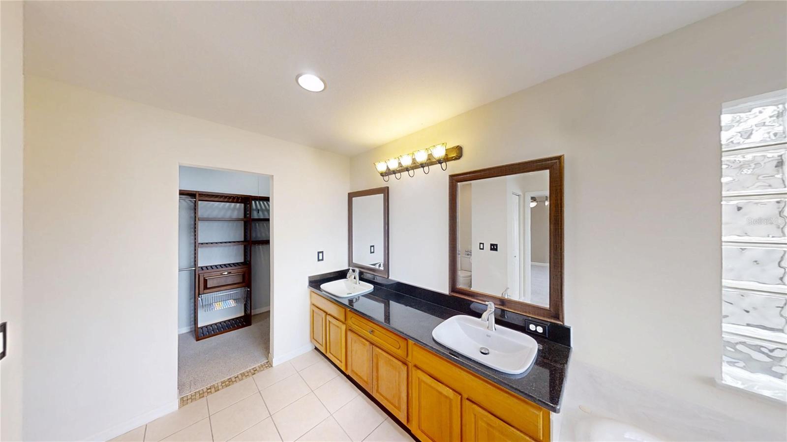 Image 18 of 27 For 9761 90th Street