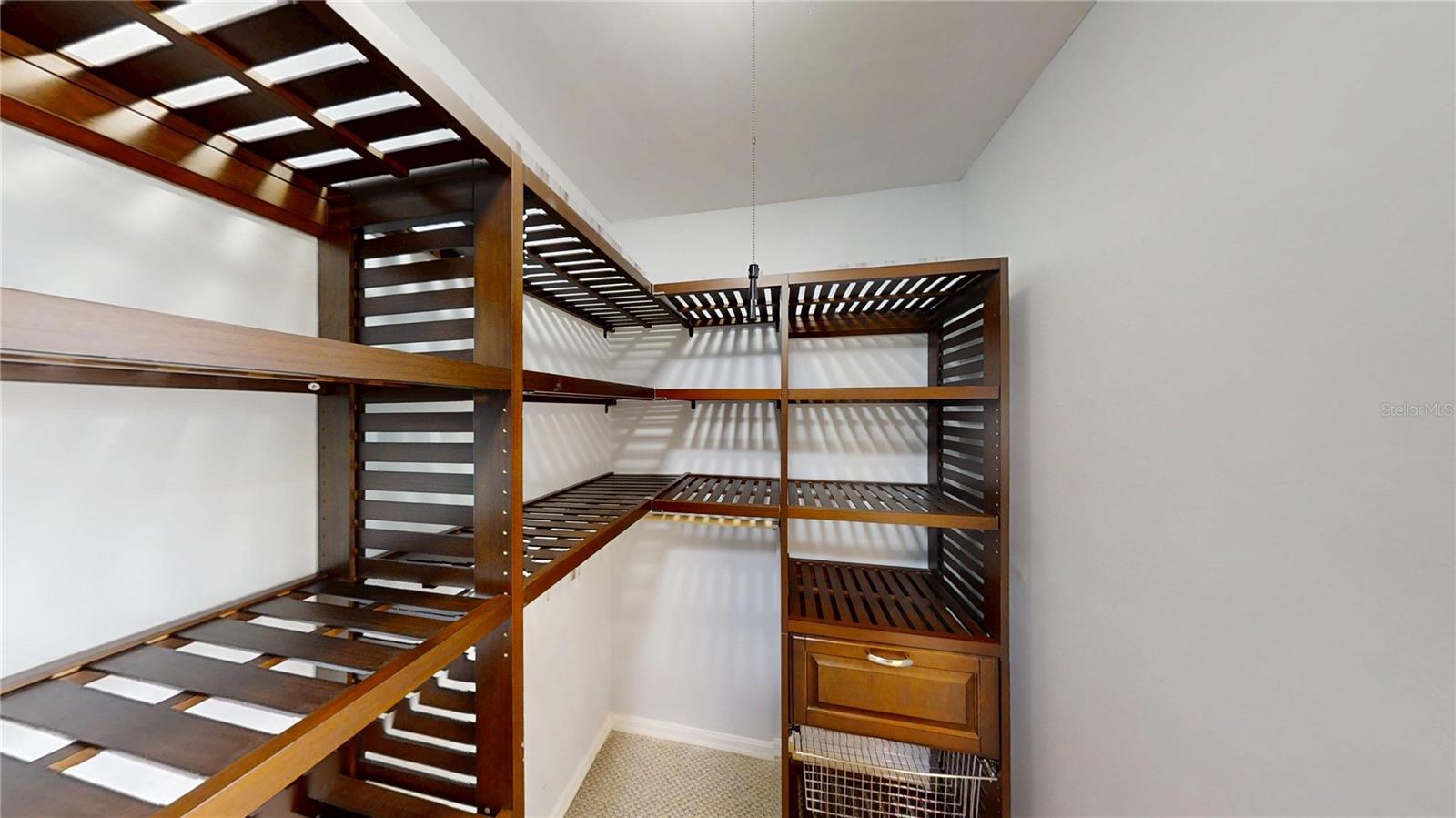 Image 20 of 27 For 9761 90th Street