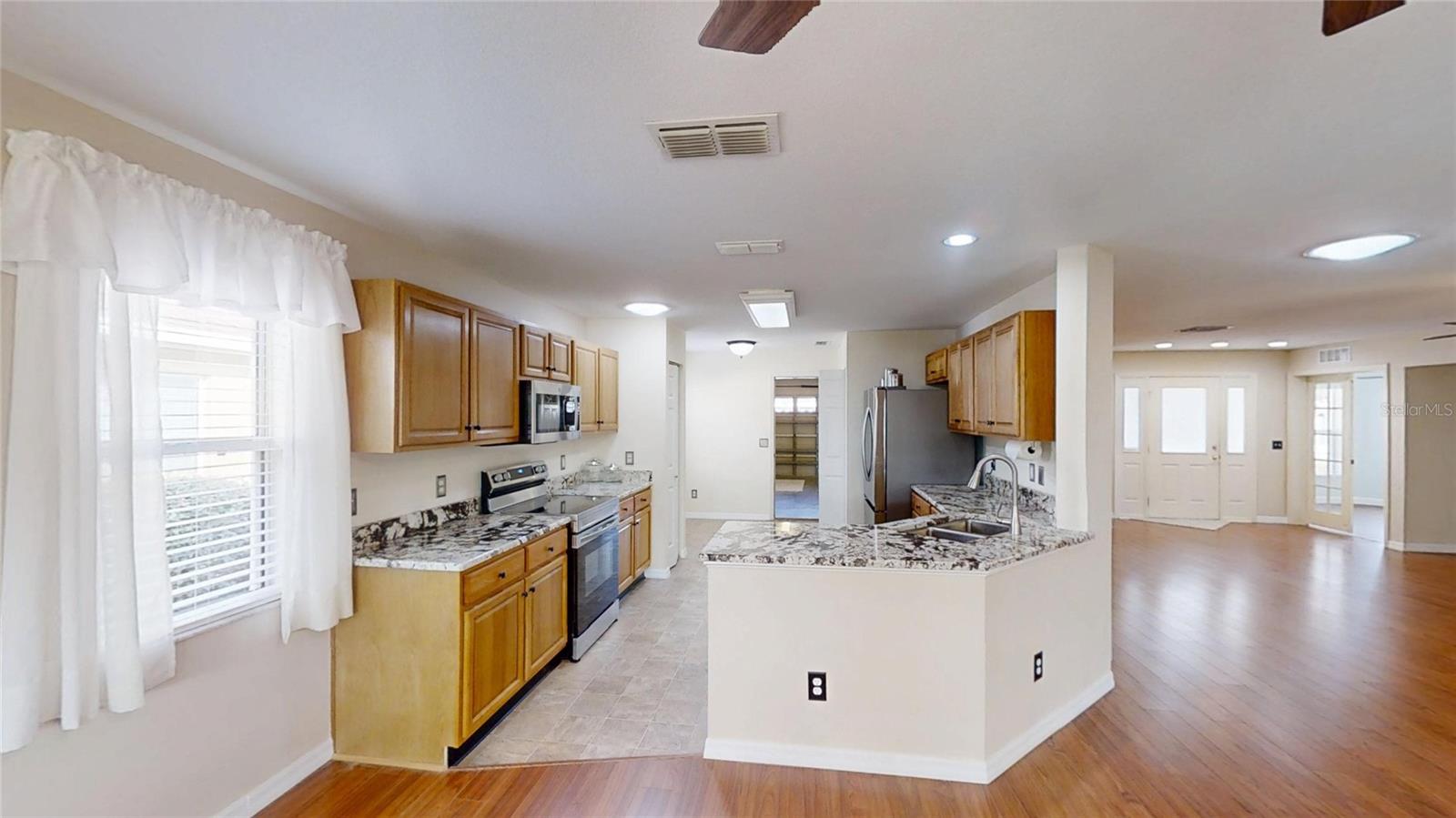 Image 9 of 27 For 9761 90th Street