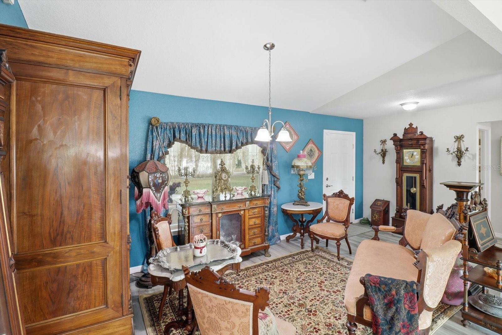 Image 12 of 44 For 17636 114th Street