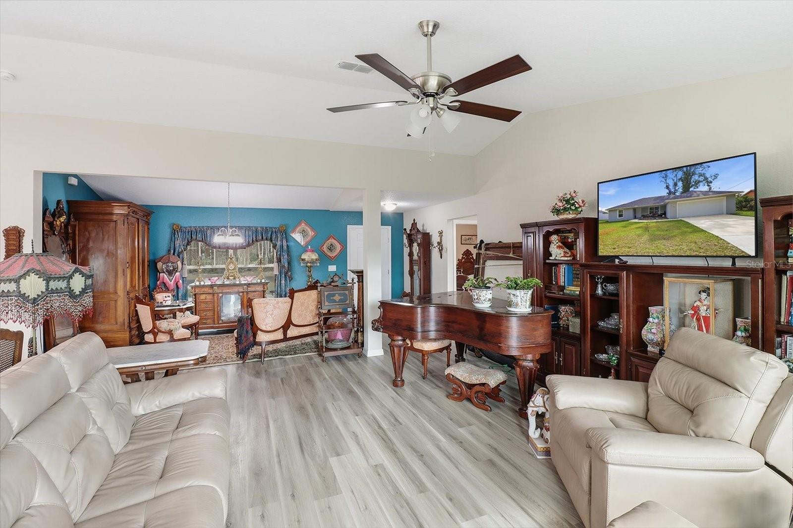 Image 15 of 44 For 17636 114th Street