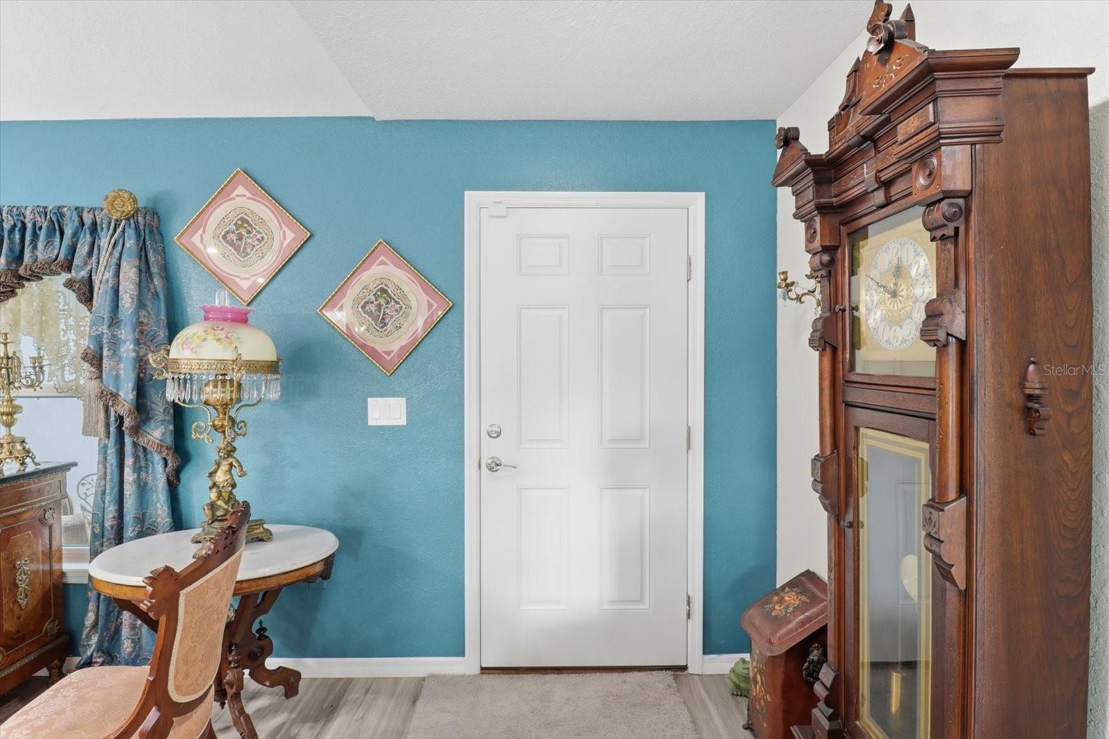 Image 9 of 44 For 17636 114th Street