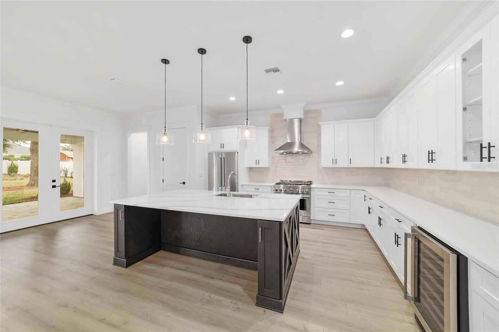 Listing photo id 12 for 5775 43rd Place