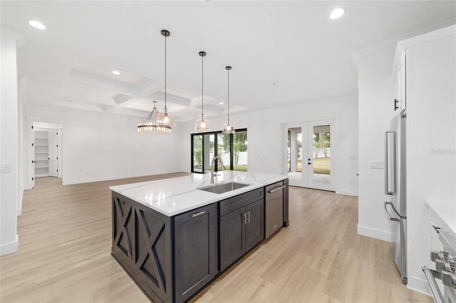 Listing photo id 15 for 5775 43rd Place