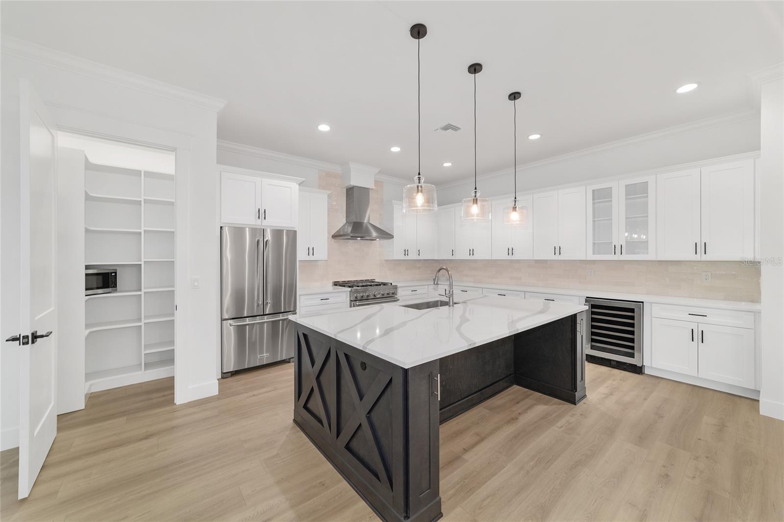 Listing photo id 17 for 5775 43rd Place