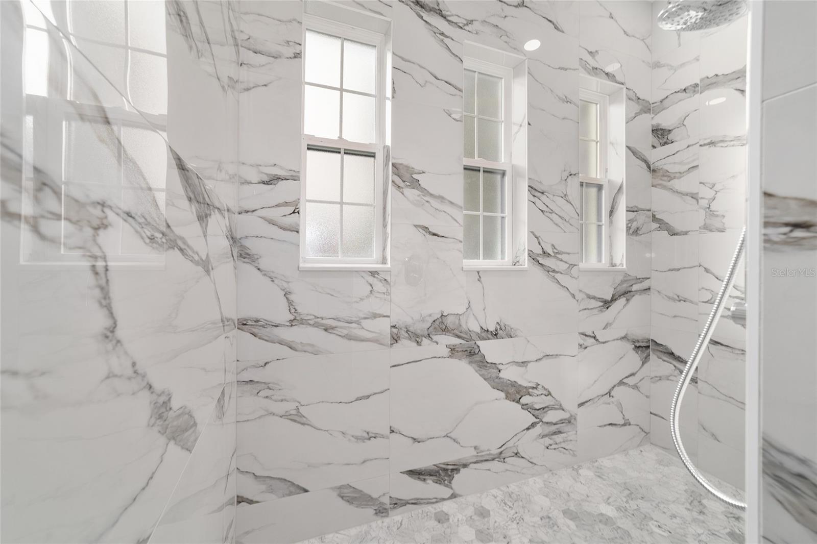 Listing photo id 25 for 5775 43rd Place