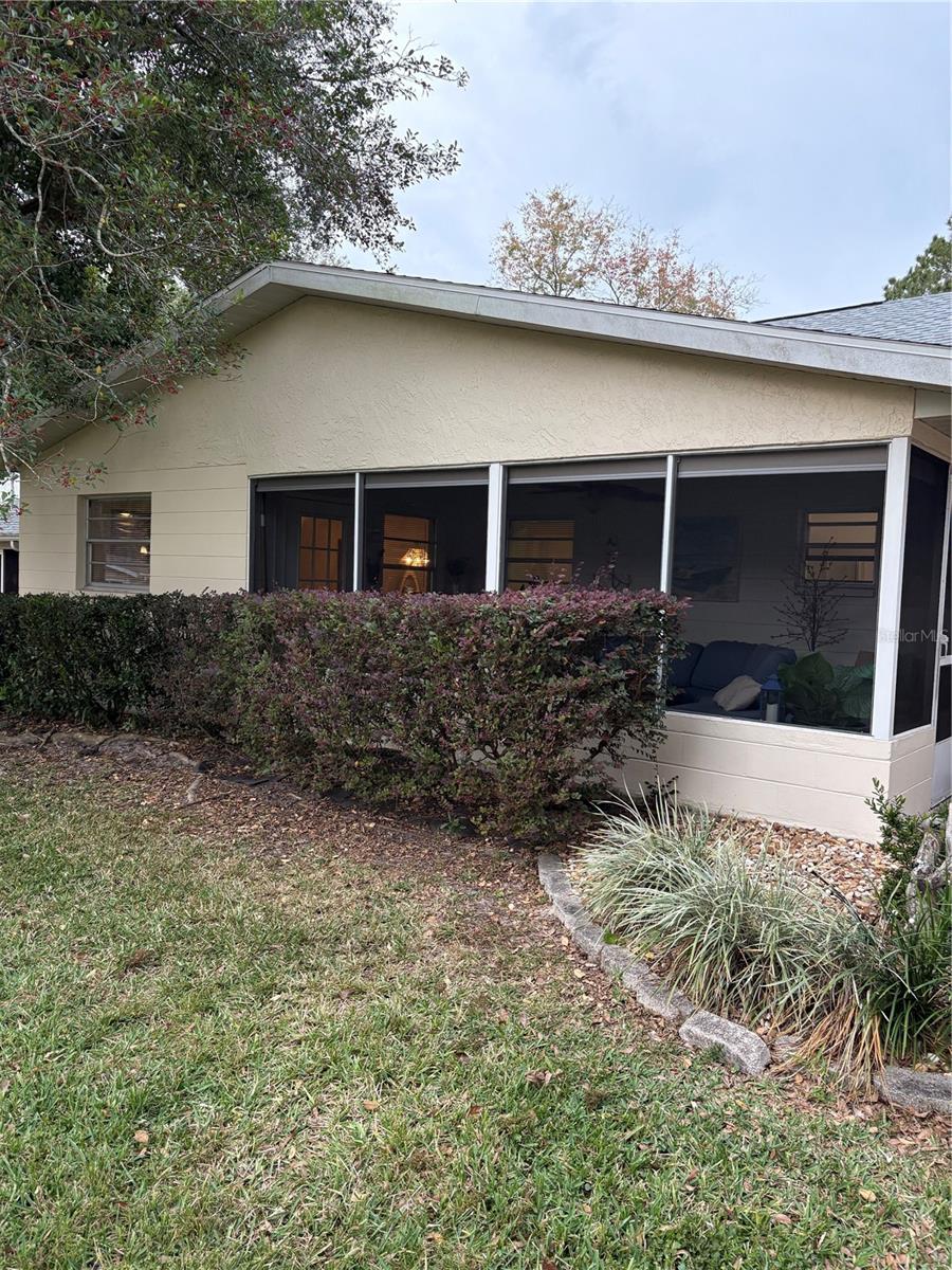 Image 15 of 16 For 8980 93rd Lane C