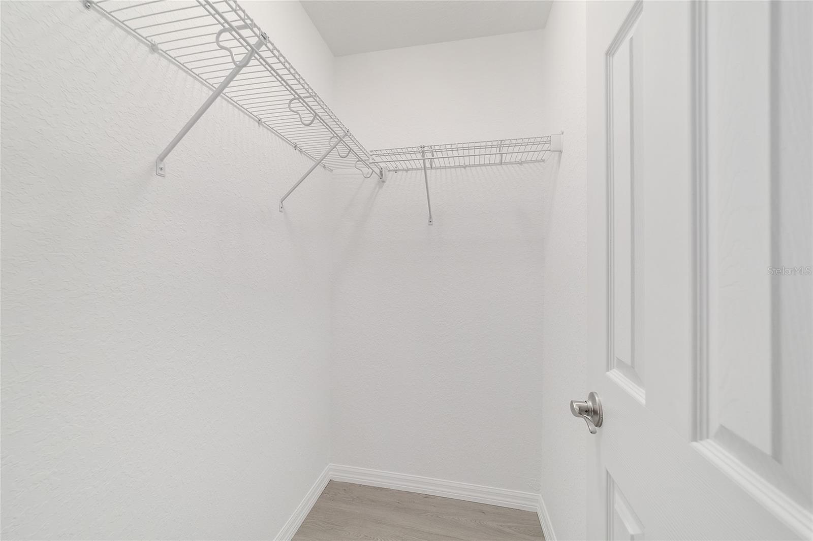 Image 33 of 44 For 20926 Robin Drive