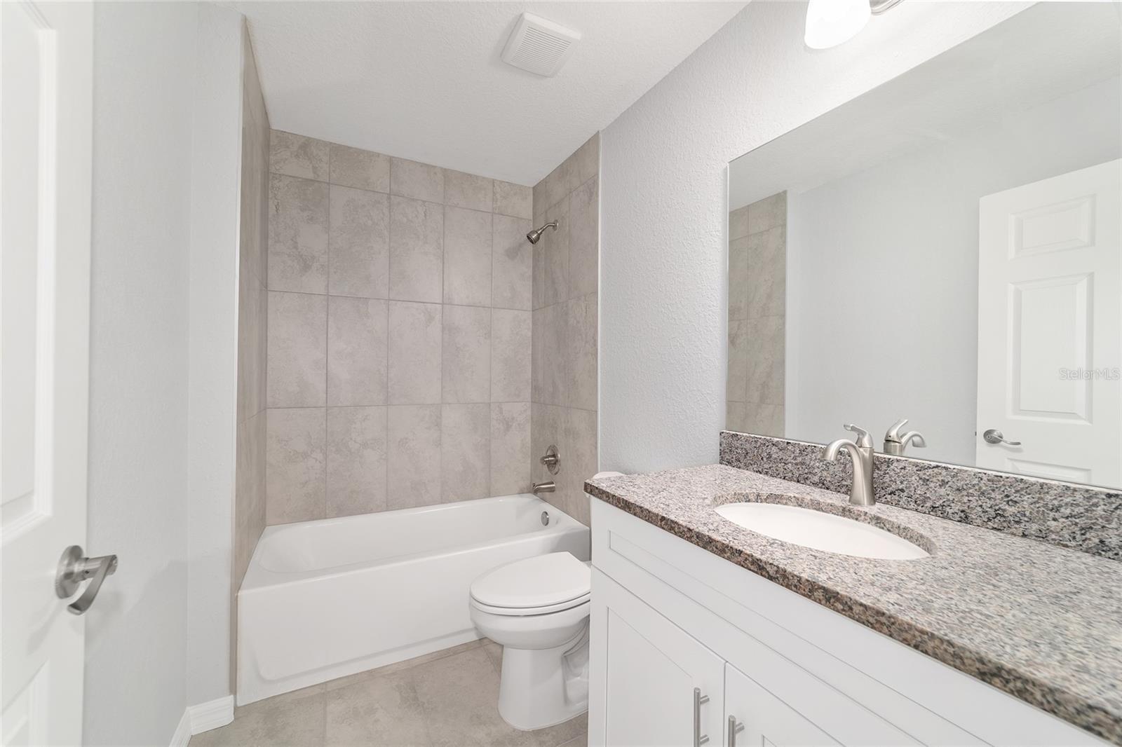 Image 39 of 44 For 20926 Robin Drive