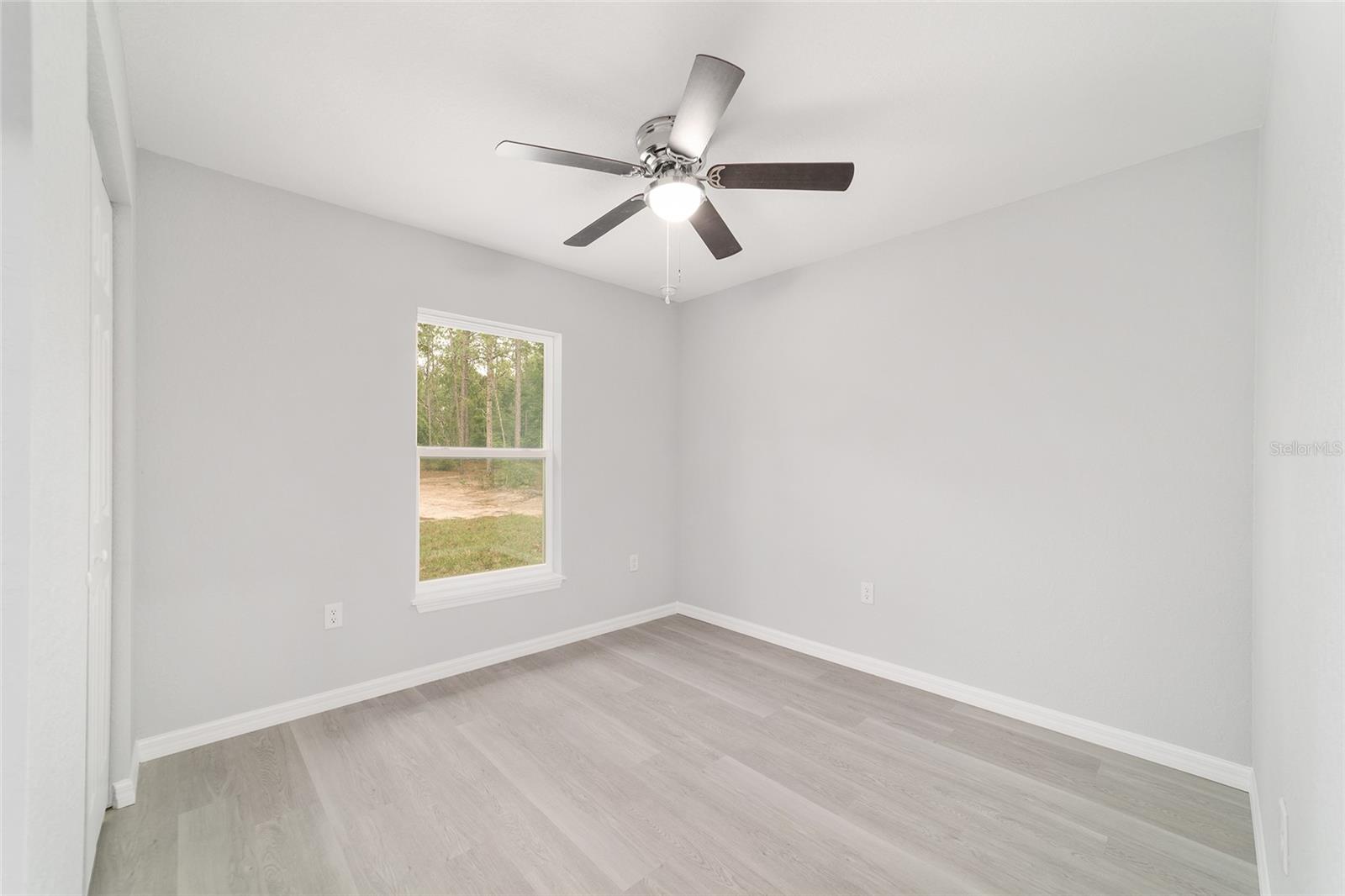 Image 41 of 44 For 20926 Robin Drive