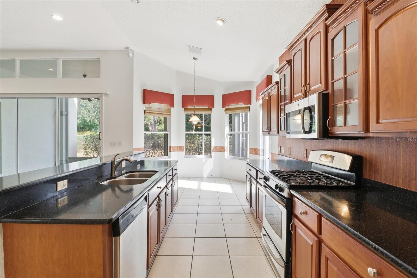 Image 21 of 56 For 1683 Shadowview Path