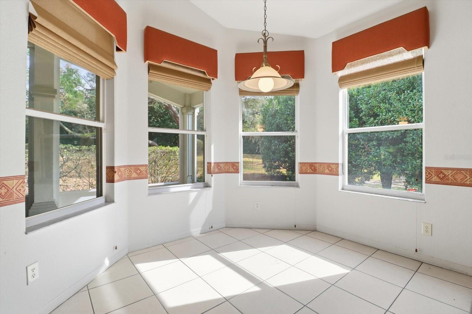 Image 24 of 56 For 1683 Shadowview Path