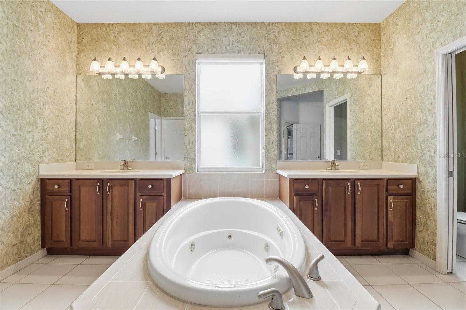 Image 34 of 56 For 1683 Shadowview Path