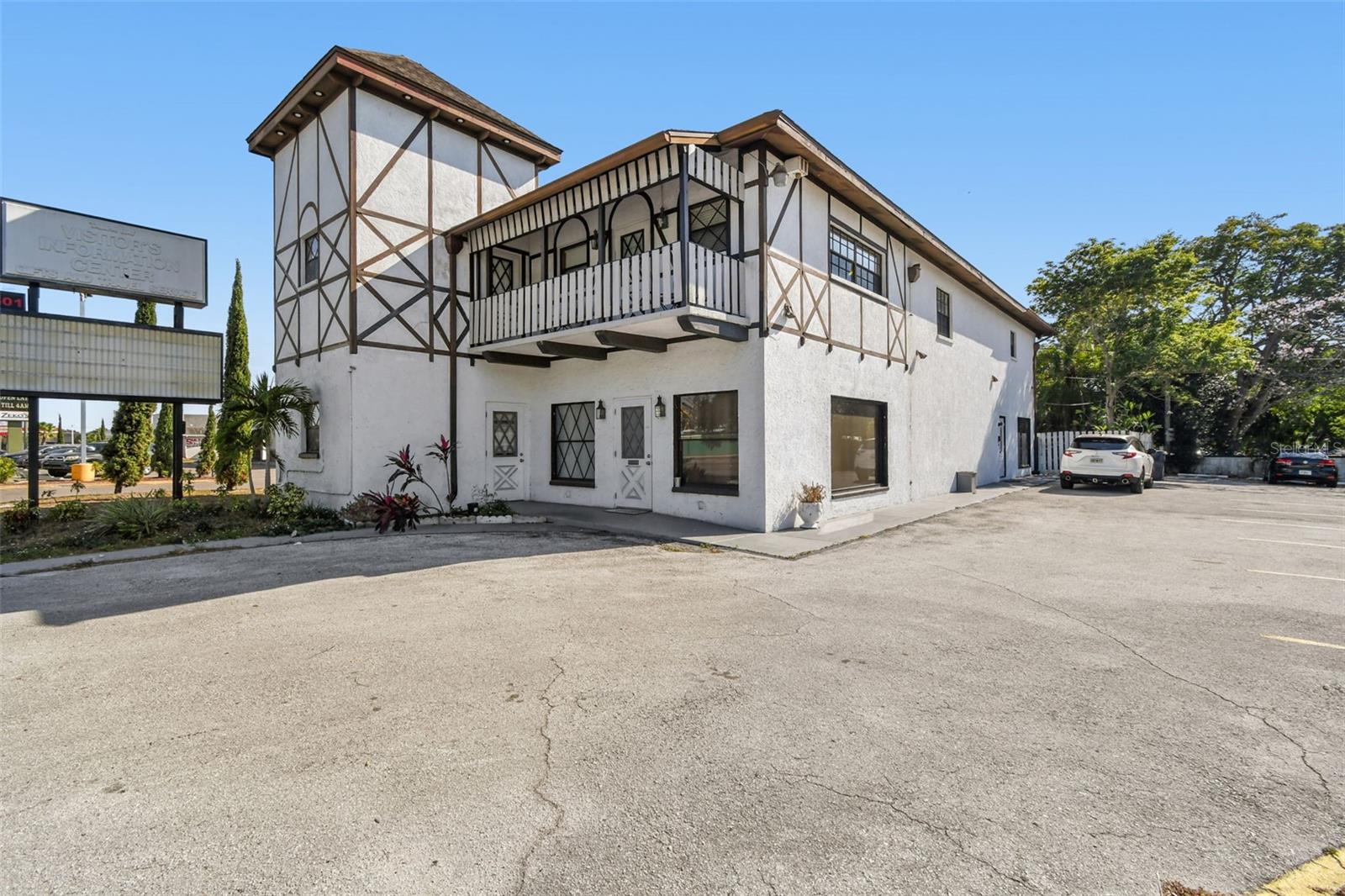 Image 2 of 34 For 3601 Busch Boulevard