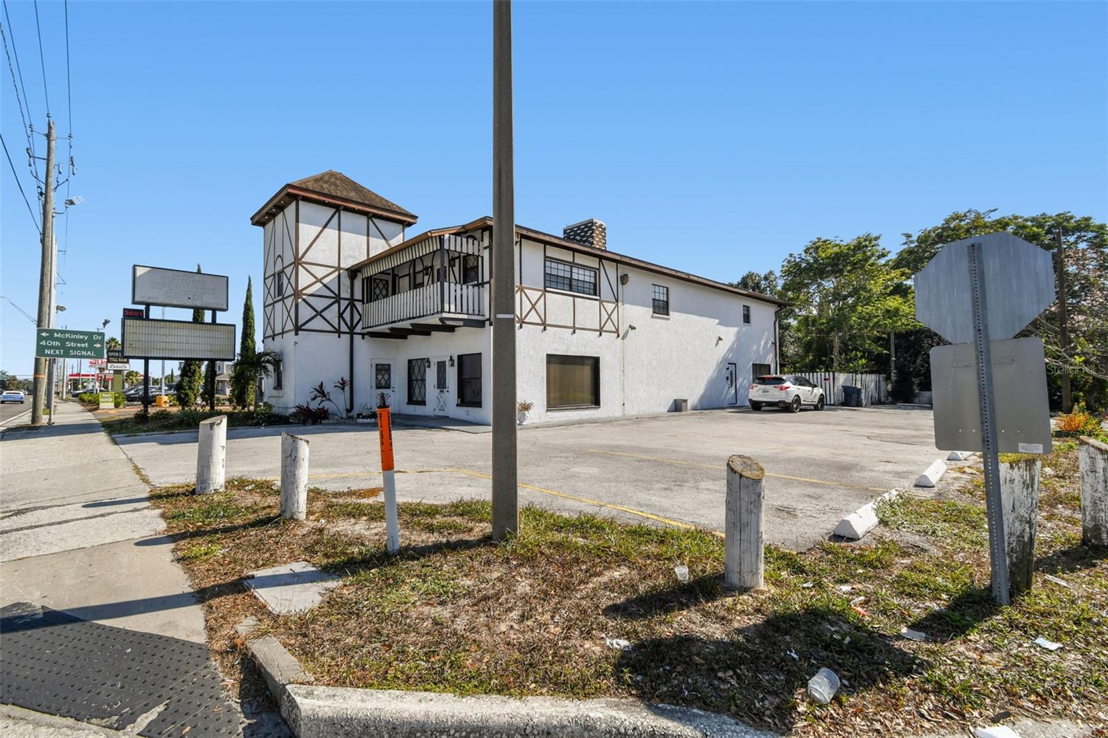 Image 5 of 34 For 3601 Busch Boulevard