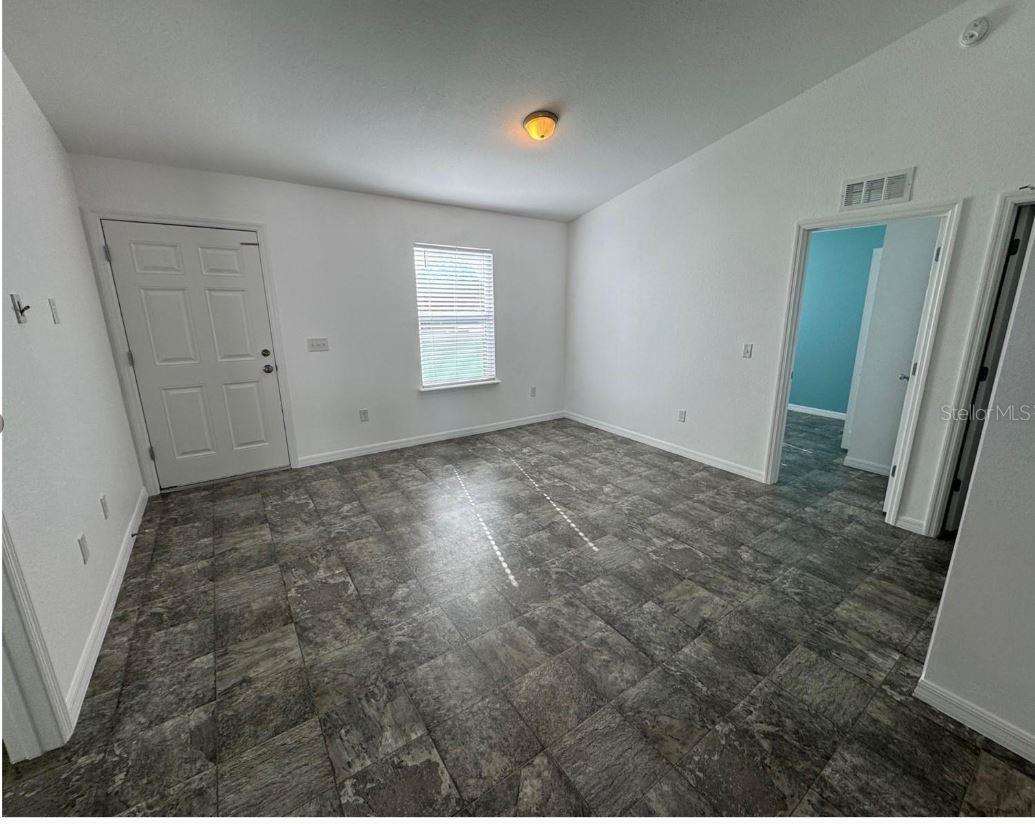 Image 2 of 7 For 18 Juniper Drive Court