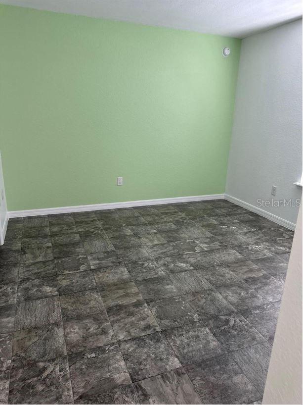 Image 5 of 7 For 18 Juniper Drive Court