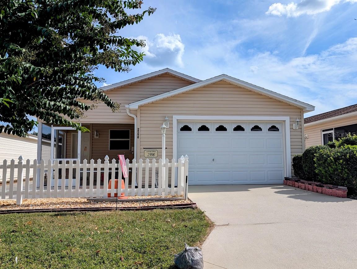 Image 17 of 18 For 2598 Hialeah Avenue