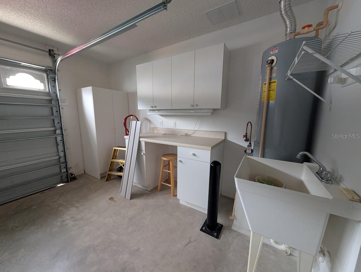 Image 8 of 18 For 2598 Hialeah Avenue