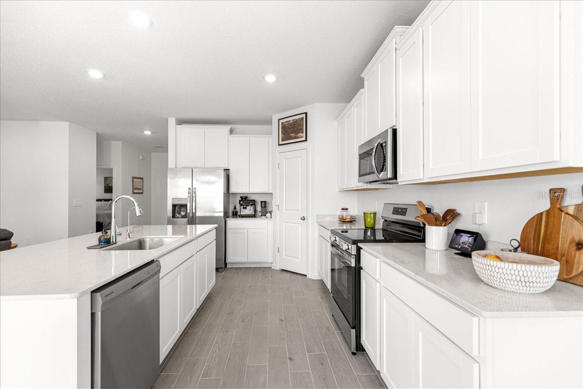 Image 13 of 70 For 3278 38th Lane