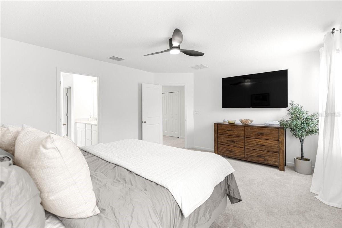 Image 23 of 70 For 3278 38th Lane