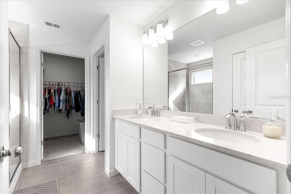 Image 29 of 70 For 3278 38th Lane