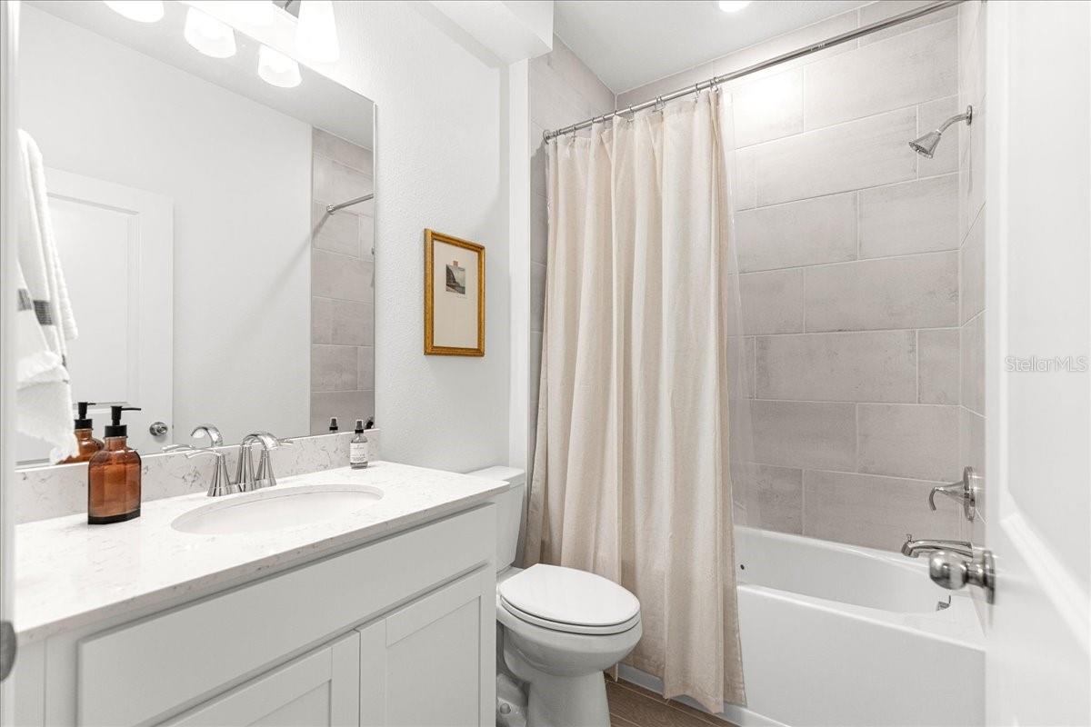 Image 33 of 70 For 3278 38th Lane