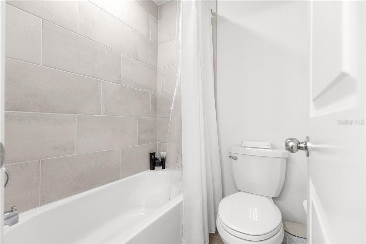 Image 42 of 70 For 3278 38th Lane