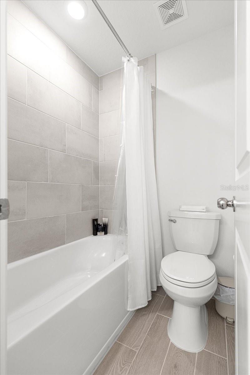 Image 43 of 70 For 3278 38th Lane