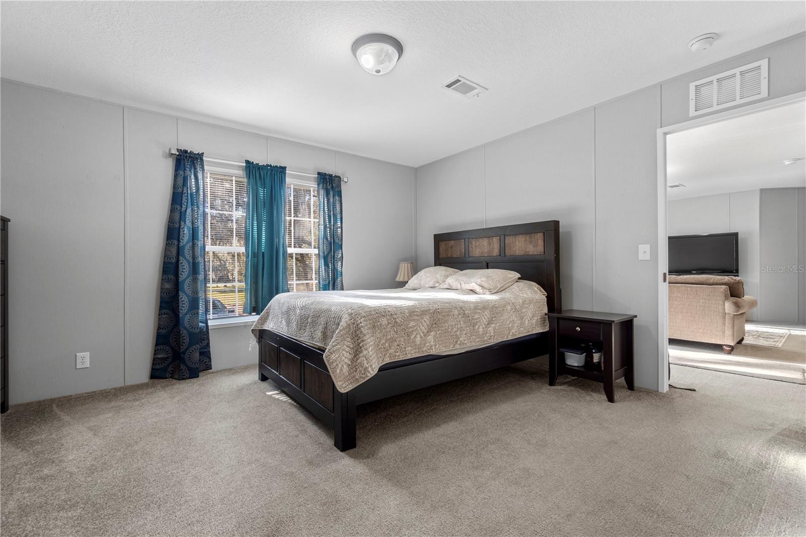 Image 13 of 36 For 5755 Highland Park Drive