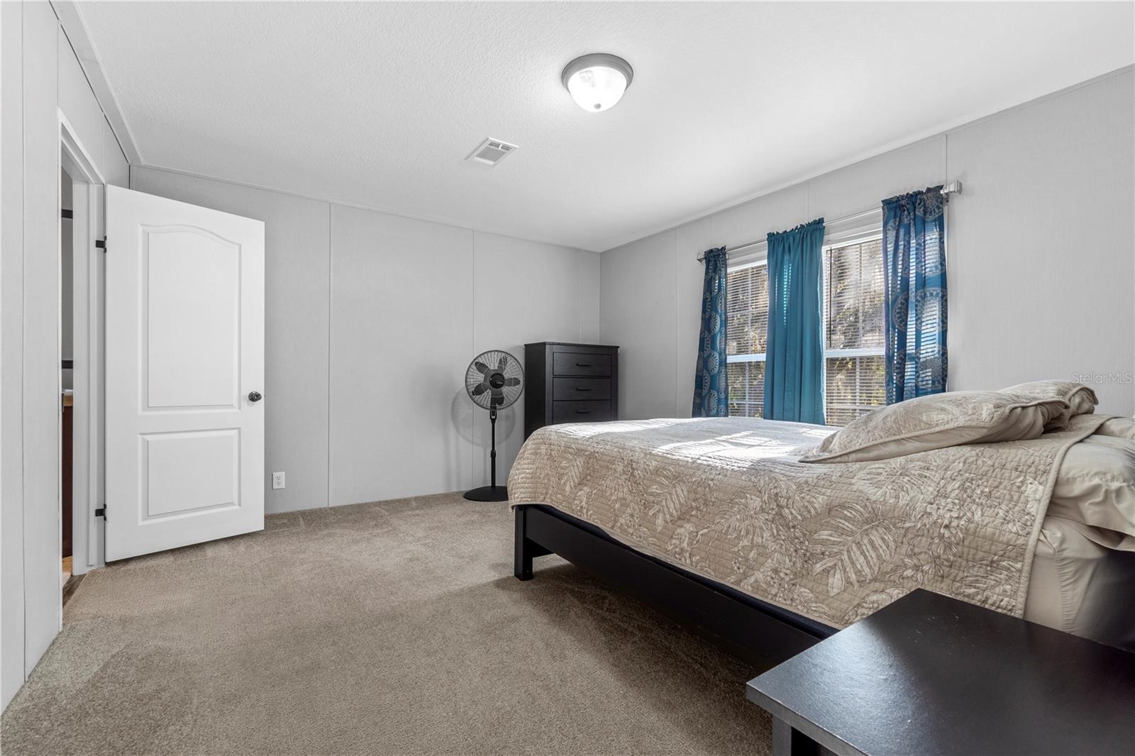 Image 14 of 36 For 5755 Highland Park Drive