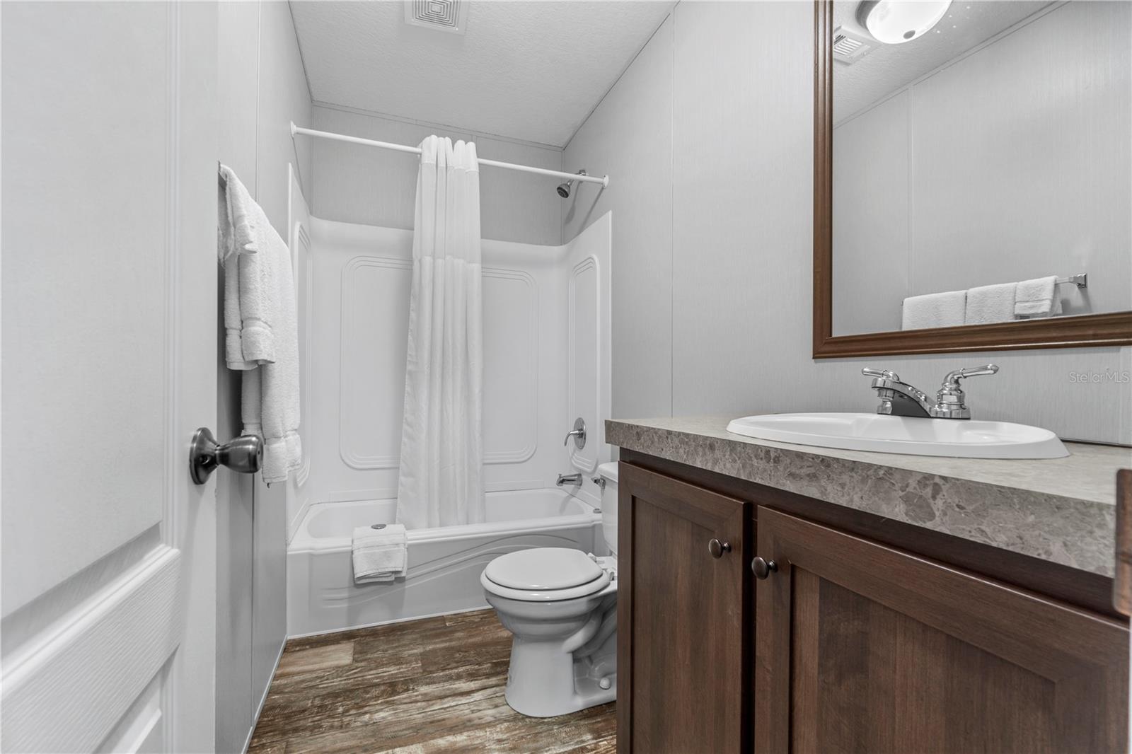 Image 21 of 36 For 5755 Highland Park Drive