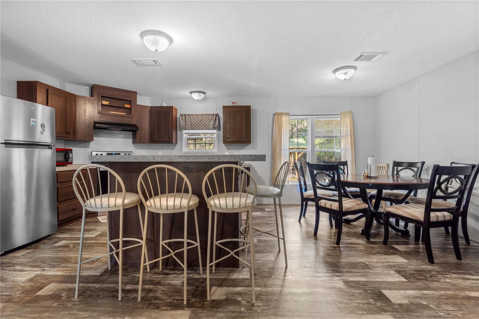 Image 6 of 36 For 5755 Highland Park Drive